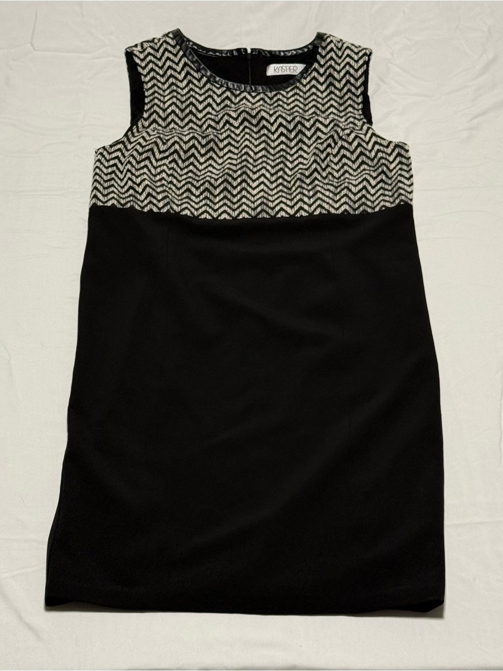 ✨3 for $20 KASPER Women's Black & White Chevron Sleeveless Sheath‎ Dress